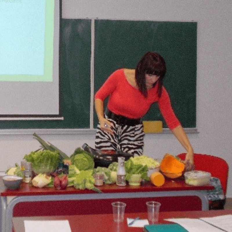 ABC Lahkotna Estrogenka Program - SImone Godina